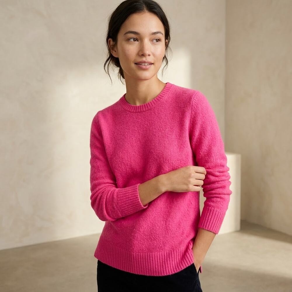 J. Crew hot pink Crewneck sweater extra-soft yarn wool style BB083 preppy small